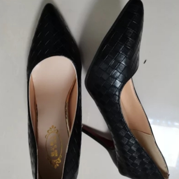 red bottom high heels party shoes - Picture 2 of 3